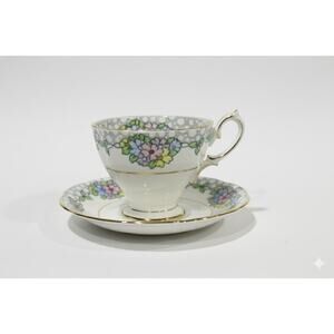 Royal Albert Holiday Ribbons Old Country Roses Tea Cup and Saucer Set